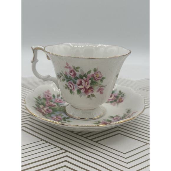 Royal Albert Bone China England Ancestral Series Pink Rose Pattern Footed Cup - Picture 6 of 7